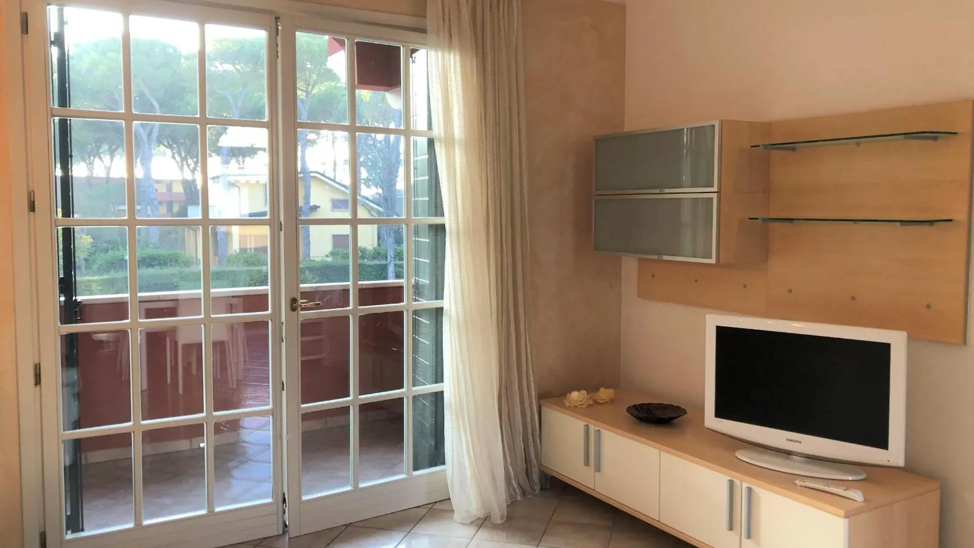 Aceri Rossi Family Apartments Лидо-ди-Езоло