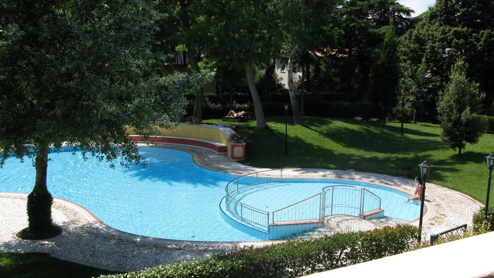 Aceri Rossi Family Apartments Лидо-ди-Езоло Италия